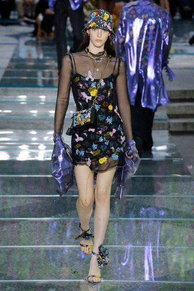 Look 52